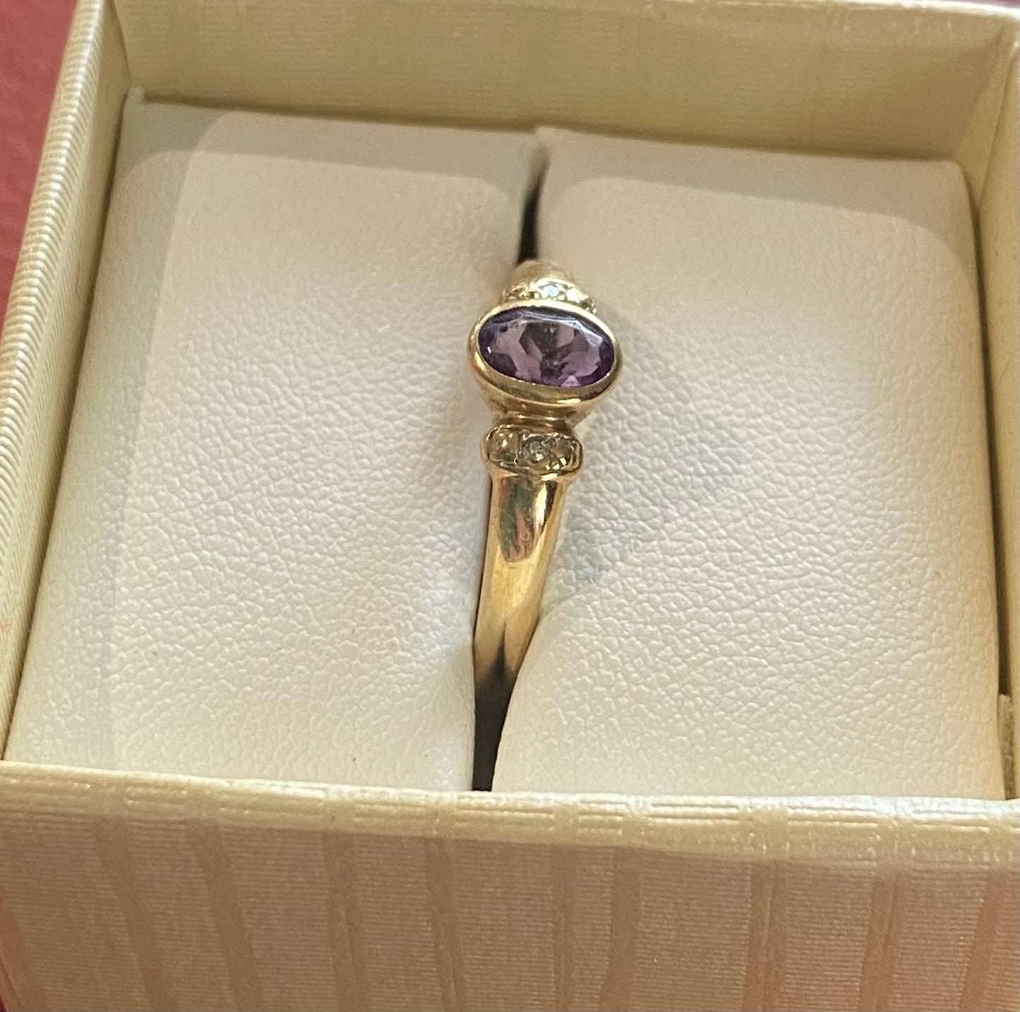 9ct Gold Solitaire Natural Amethyst & 2 Diamonds Ring