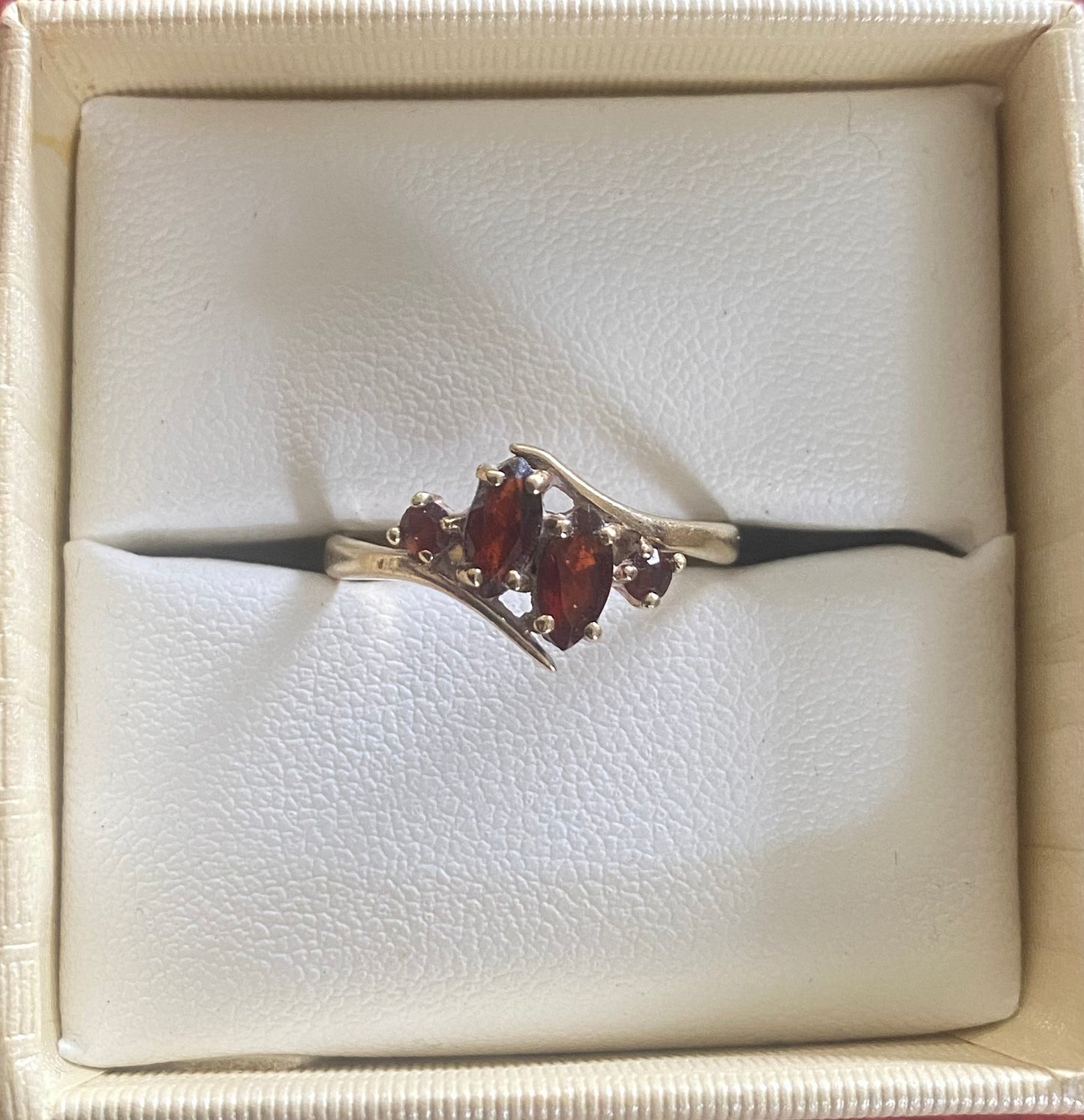 9ct Gold 4 Deep Red Natural Garnet’s Ring