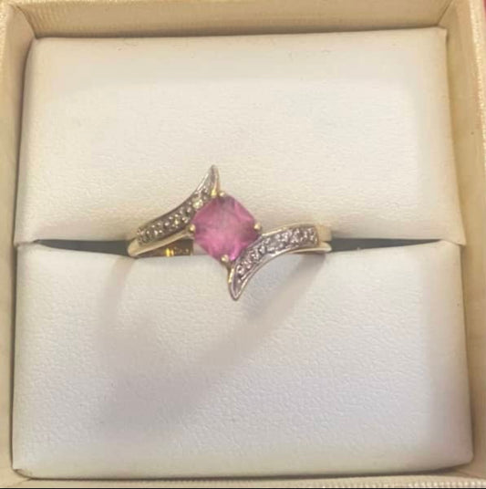 9ct Gold Very Pretty Pink Topaz & Diamonds Ring