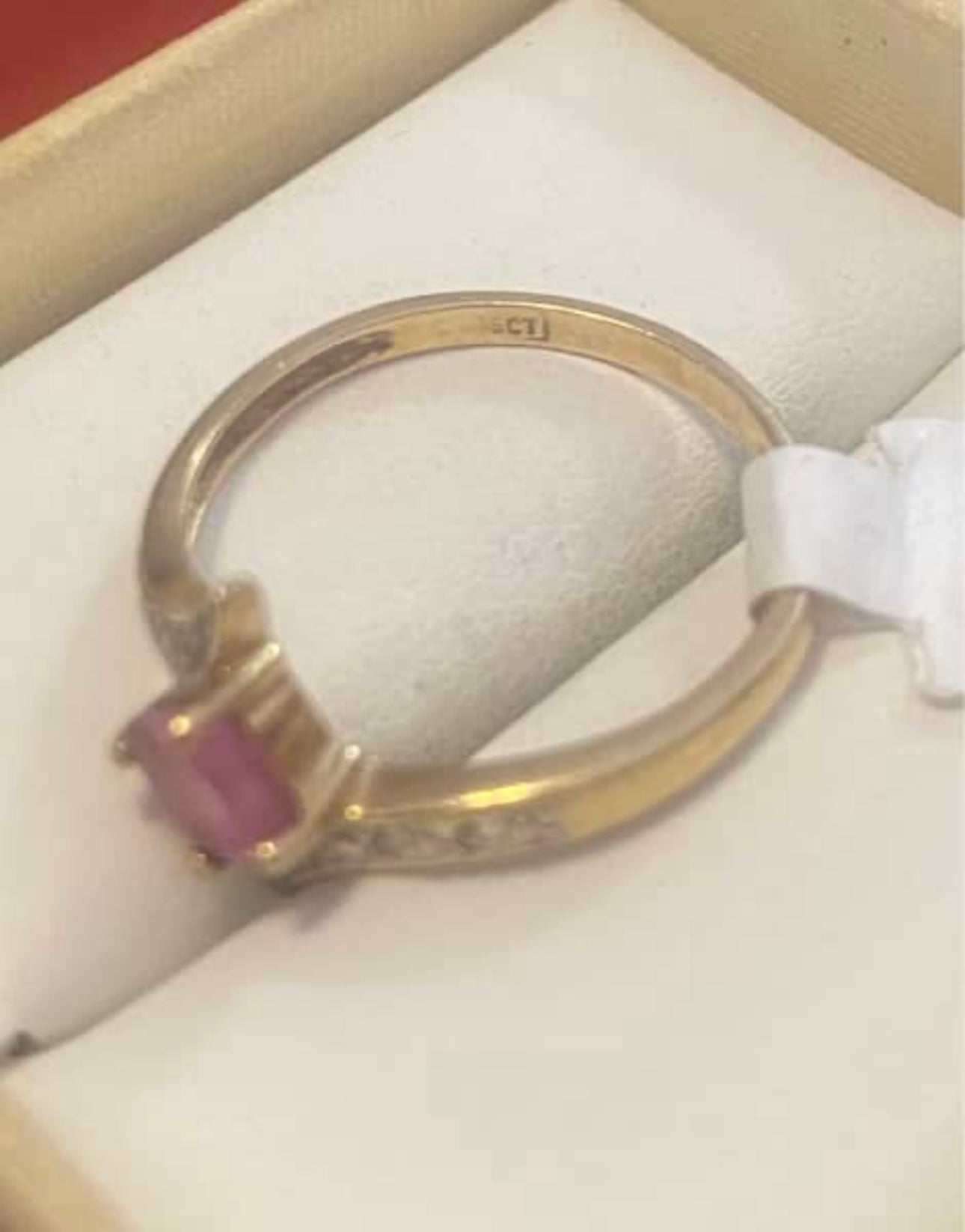 9ct Gold Very Pretty Pink Topaz & Diamonds Ring