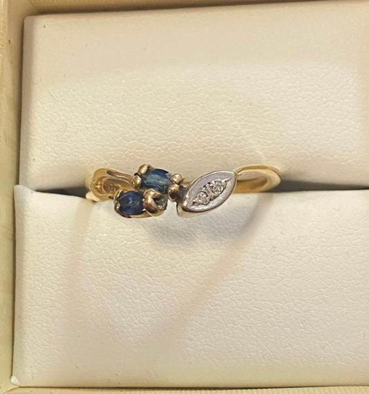 14ct Gold 2 Blue Sapphires & 2 Diamonds Ring Big Size